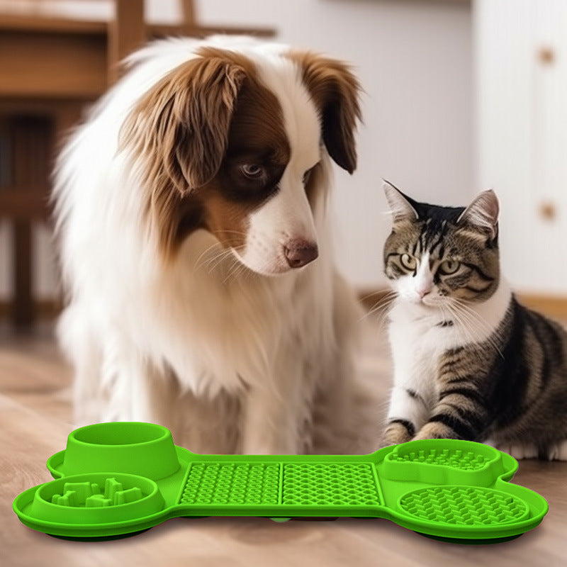 Calm Your Pet Instantly With This Fun Licking Mat!