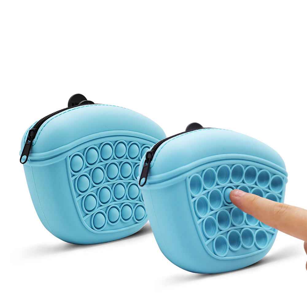 Train Your Dog Easier With This Handy Treat Pouch!