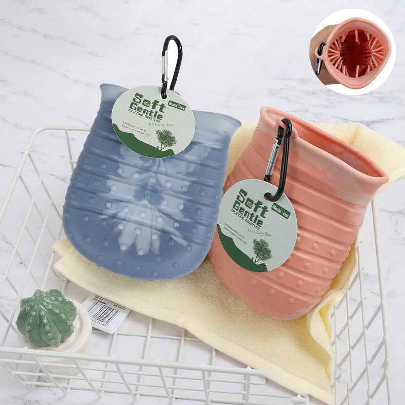 Muddy Paws? Clean in Seconds With This Cup!